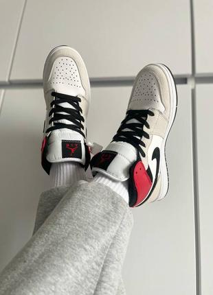 Кросівки nike air jordan 1 retro white grey black red