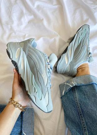 Кроссовки adidas yeezy boost 700 hospital blue2 фото