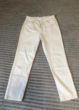 Белые женские джинсы1 фото