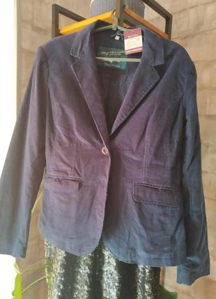 Вельветовый пиджак