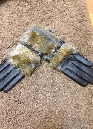 Перчатки