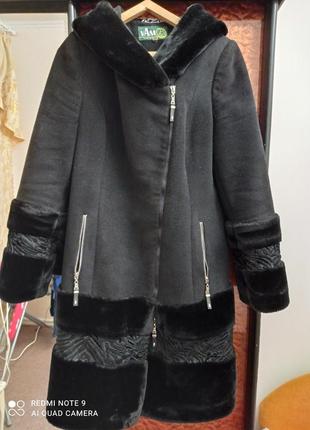 Пальто шерстяное,женское,зима