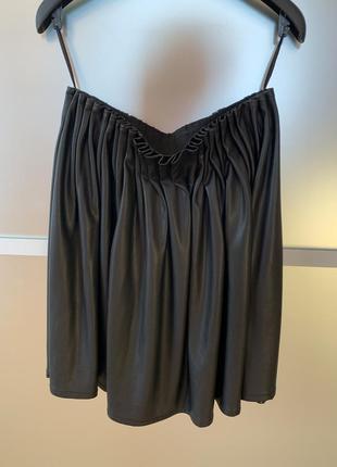 Новая чёрная кожаная юбка guess marciano1 фото