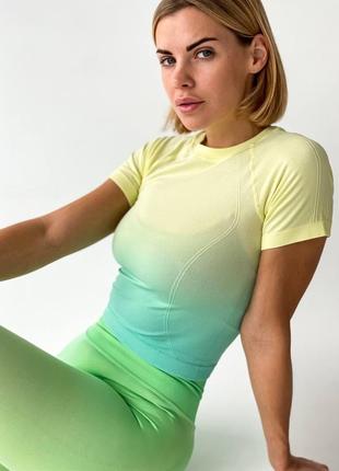 Еластична жіноча футболка для спорту жовтий fs1643