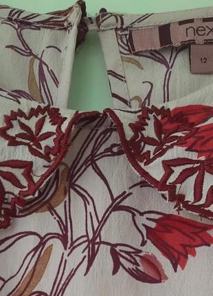 Блузка в цветочный принт с вышитым воротничком2 фото