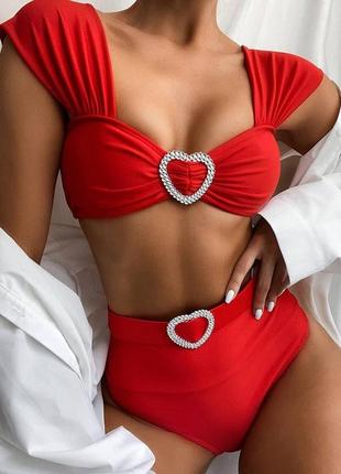 Женский красный раздельный купальник с топом и декором1 фото