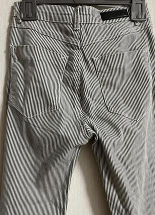 Брюки джинсы брюки полосатые stradivarius5 фото