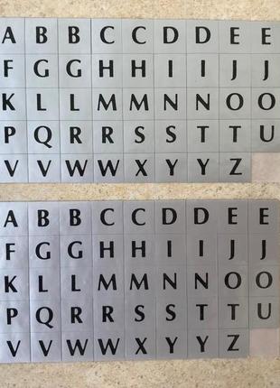 Вінтажний англійський алфавіт наклейки скрапбукінг на сірому тлі індія