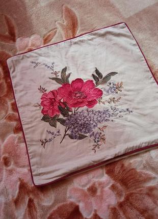 Декоративна наволочка на подушку / вишивка квіти/ розмір 0,42*0,43 м/ котон2 фото