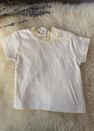 Тоненькая трикотажная футболка на 3 месяца