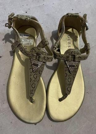 Босоніжки guess