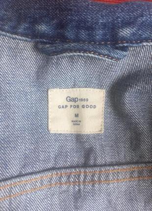 Стильная джинсовка джинсовая куртка с вышивкой на спине от gap8 фото