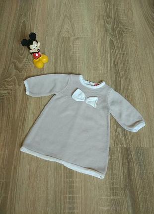 Красивое нарядное бежевое платье на девочку 1-3 мес.