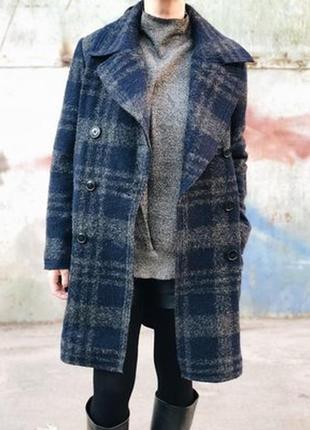 Фирменное базовое шерстяное пальто в стильную клетку5 фото