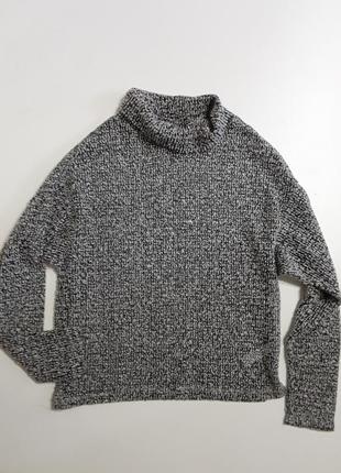 Фірмова дуже гарна кофточка светр