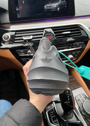 Кросівки adidas чорні 4