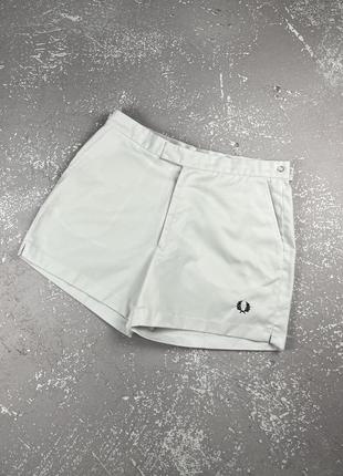 Винтажные теннисные шорты fred perry фред перри белоснежные шорты вышитое лого