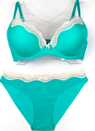 Бирюзовый комплект с кружевной тесьмой