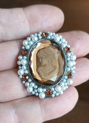 Винтажная камея