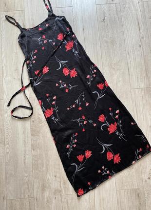 Красивое платье длинное сарафан на брителях пасок сатин цветы 8 с