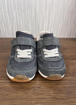 Кроссовки zara