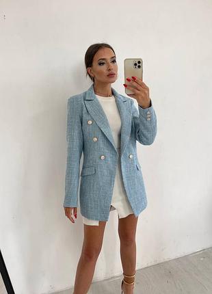 Жіночий піджак із твіду блакитний