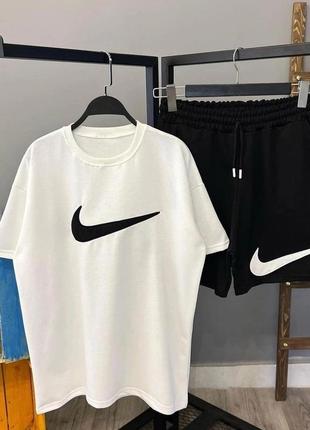 Жіночий костюм футболка + шорти nike