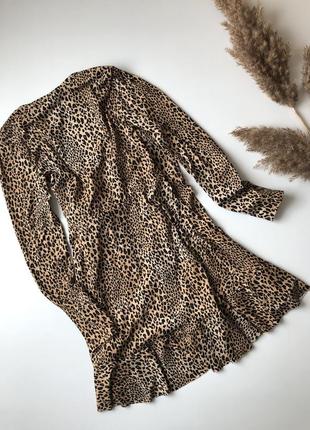 Платье на запах h&m в леопардовый принт. размер с-м(10) новое.2 фото