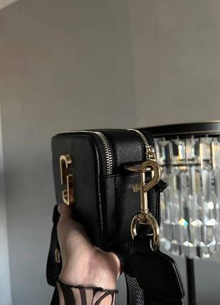 Сумочка жіноча чорна marc jacobs snapshot black/gold4 фото