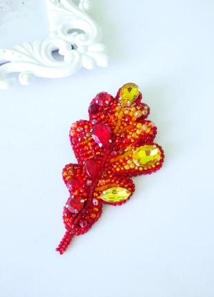 Осенняя брошка дубовый лист