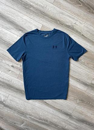 Футболка under armour