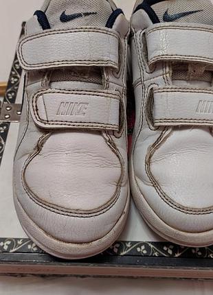 Відмінні кросівки nike