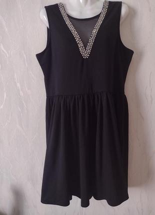 Дуже красиве нарядне плаття з шифоновою вставкою