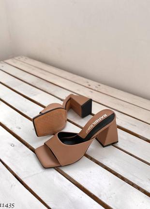 Шльопанці шкіряні