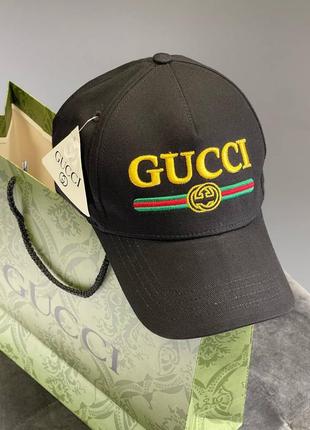 Бейсболка в стилі gucci