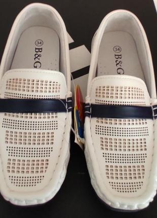 Білі туфлі мокасини для хлопчика дівчинки 8