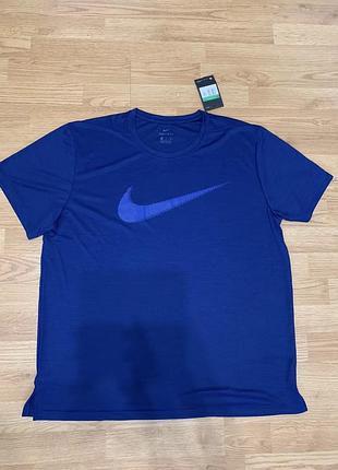 Чоловіча футболка nike