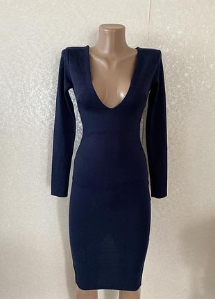 Красивое новое платье 32 размера