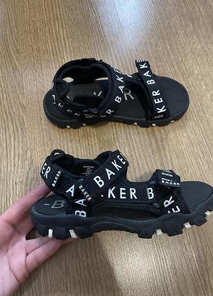 Босоножки baker 33 размер 21 см
