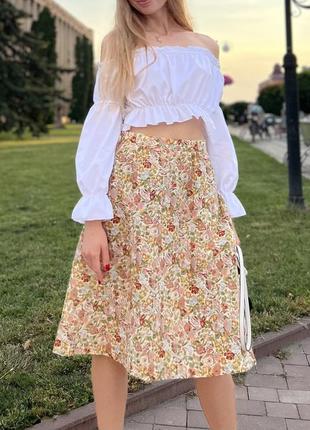 Стильная юбка миди  приталенная  в мелкий цветочек лен  миди zara