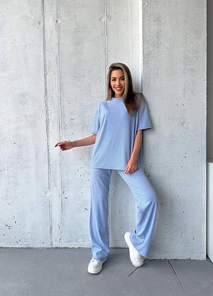 Жіночі костюми