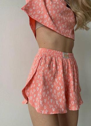 Женская летняя пижама в цветочек и сердечко футболка+шорты3 фото
