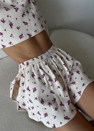 Женская летняя пижама в цветочек и сердечко футболка+шорты8 фото