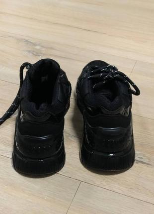 Жіночі кросівки keep style