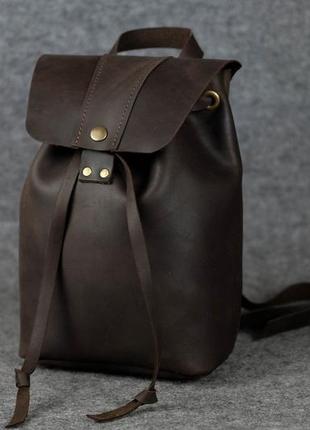 Женский кожаный рюкзак на затяжках4 фото