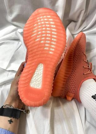 Женские кроссовки adidas yeezy boost 350 coral (рефлективные шнурки) / smb5 фото