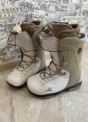 Сноубордические ботинки