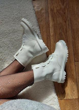Женские ботинки dr. martens  доктор мартинс