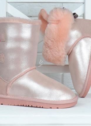 Угги на девочку кожаные на овчине сапоги ботинки 2 в 1 розовые с бантами6 фото