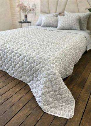 Покрывало одеяло летнее стеганое 220х240 на кровать с подушками сатин1 фото